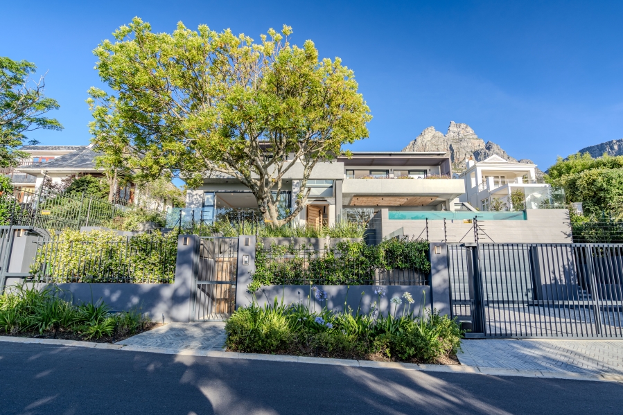 6 Bedroom Property for Sale in Camps Bay Western Cape